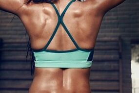 cvičení na hubnutí zad